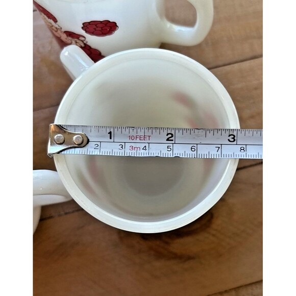 Vintage Set of 4 Anchor Hocking Shortcake and Friends Milk Glass Mugs Cups Used - Picture 15 of 15